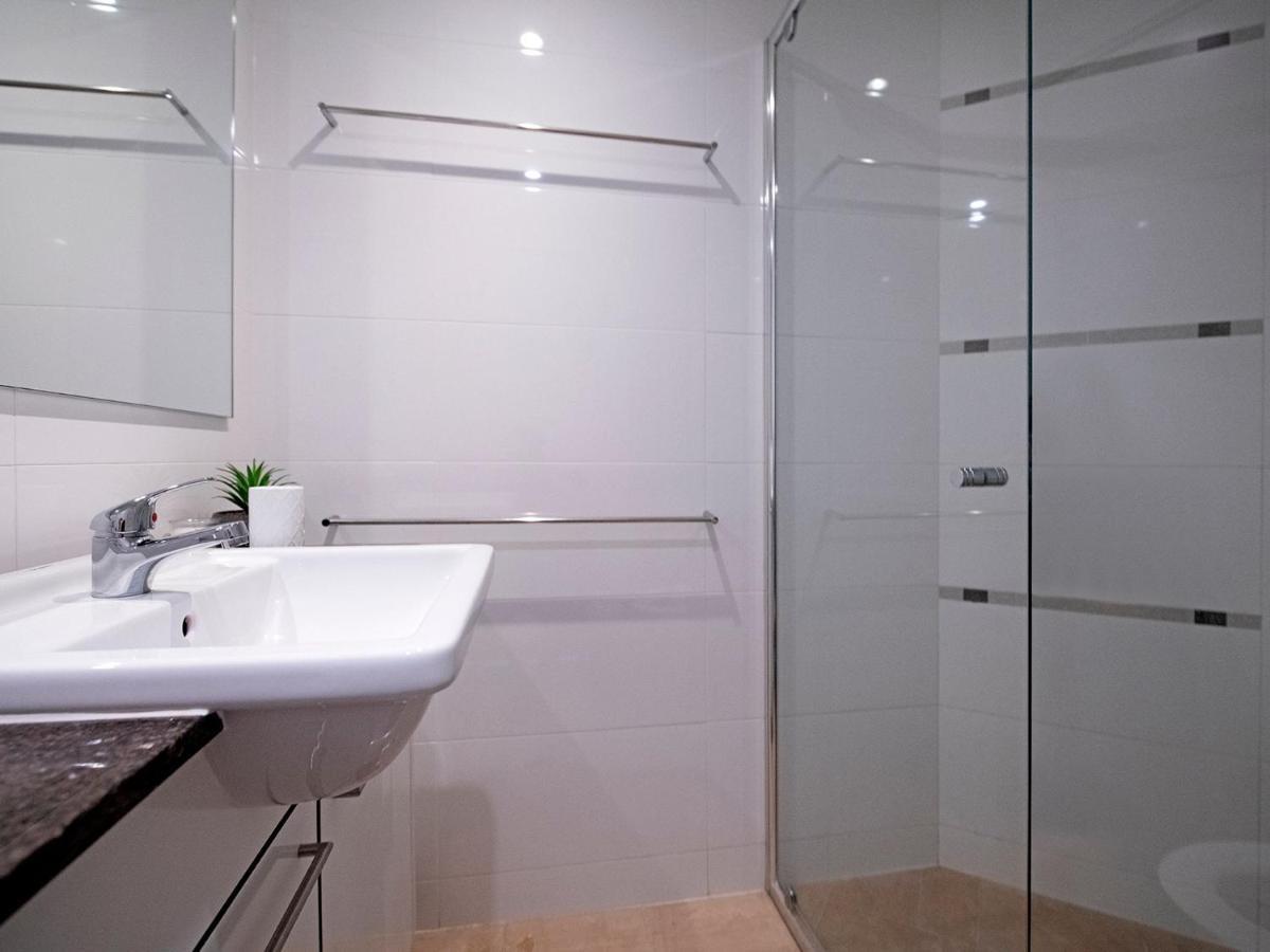 Modern 2 Bedroom Apartment In Sierra Grand - Coasthm Gold Coast Eksteriør billede